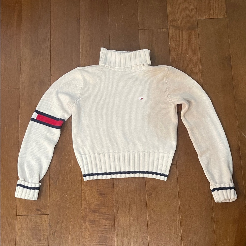 VINTAGE Tommy Hilfiger Cropped Sweater with Iconic TH Colorway Accents